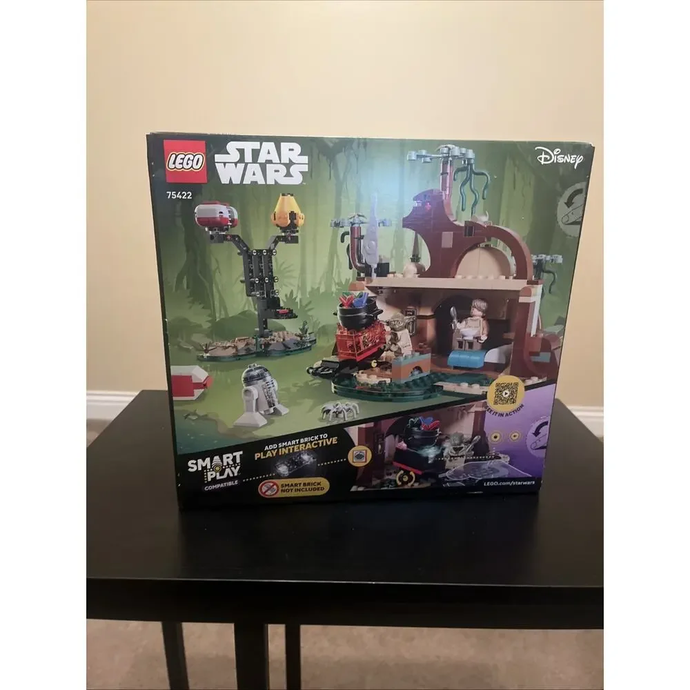 LEGO STAR WARS 75422 Yodas Hut and Jedi Training